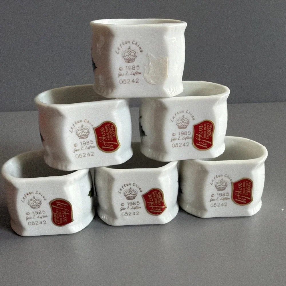 Set of 6 - Vintage 1980s Lefton China Christmas Napkin Rings #05242 w/ Box